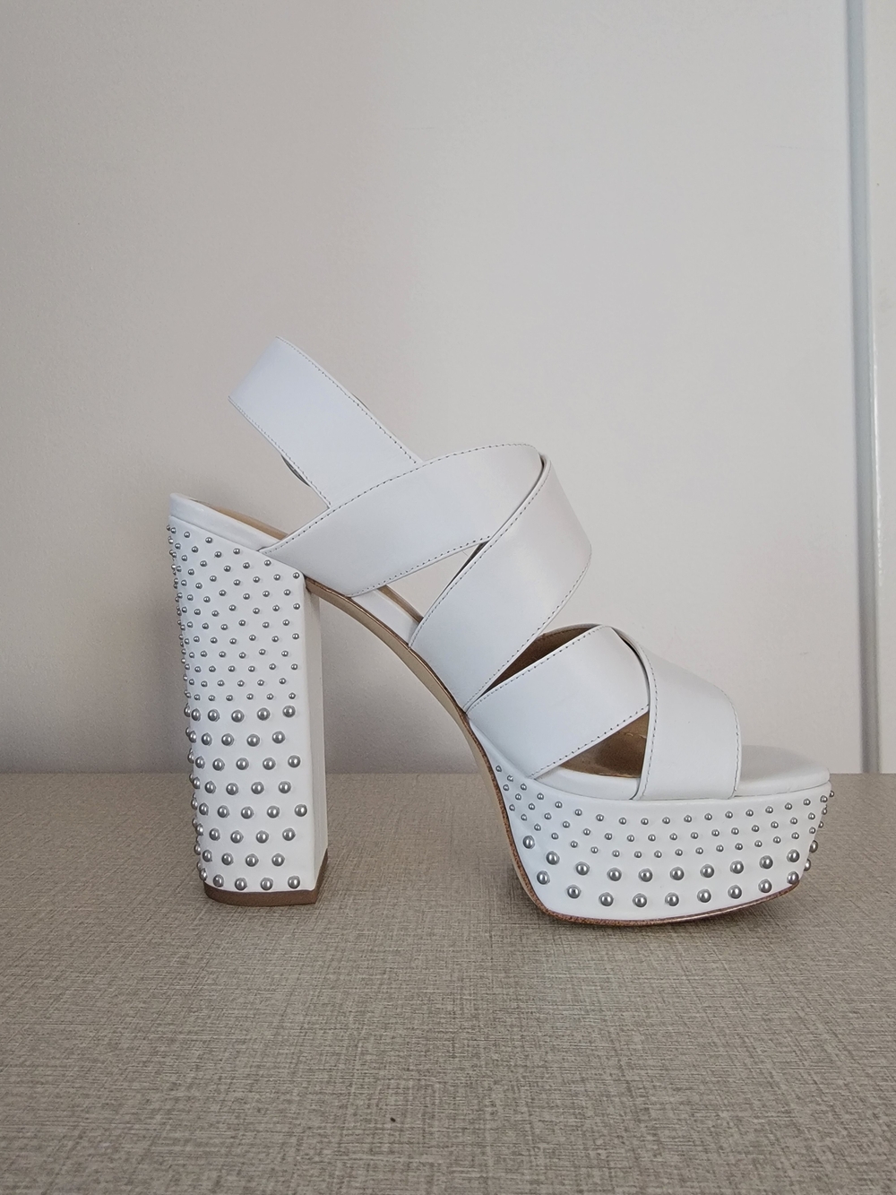 Michael Kors Mila Optic White Leather Studded Chunky Platform Sandals - 7M Box - Picture 2 of 10